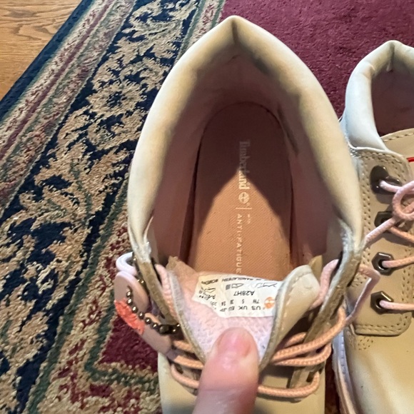 Timberland Women's Cream Boots with Pink Laces - Picture 9 of 12